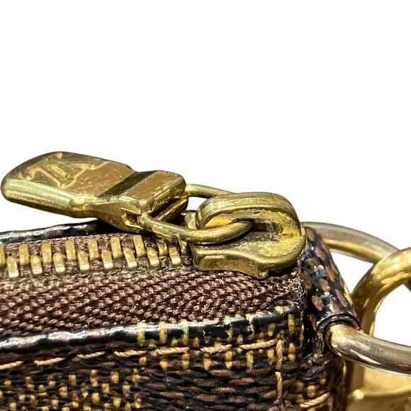 LOUIS VUITTON Brown Damier Pochette Shoulder Bag - Picture 6 of 9